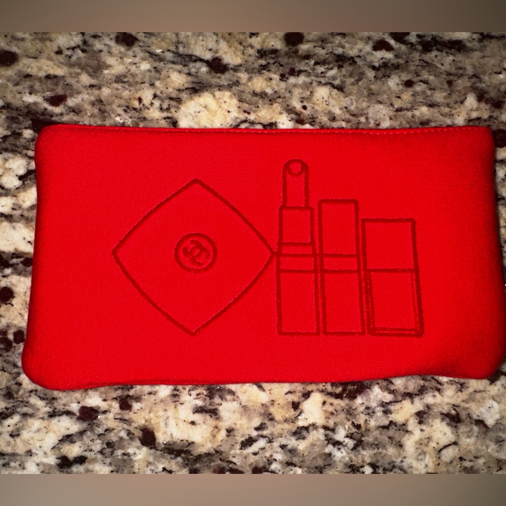 NEW Authentic Chanel neoprene cosmetic bag